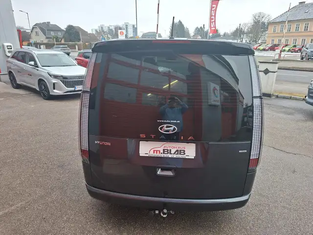 Hyundai STARIA Trend Line 2.2 CRDi 4WD/Automatik *AHV1500KG* Ansicht 18