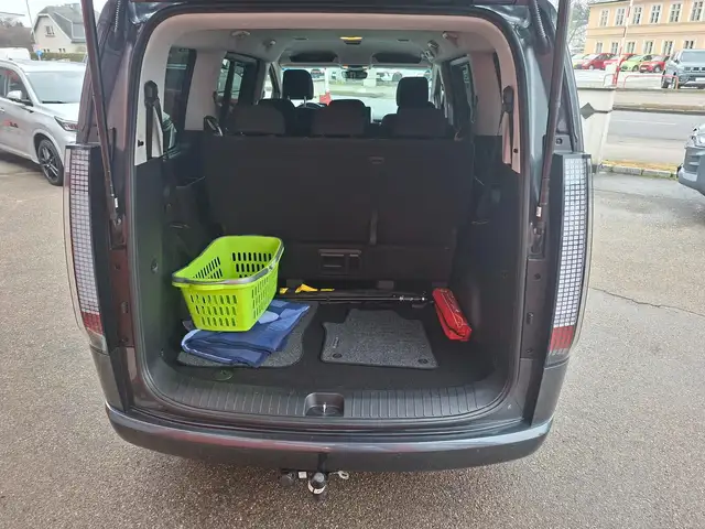 Hyundai STARIA Trend Line 2.2 CRDi 4WD/Automatik *AHV1500KG* Ansicht 15