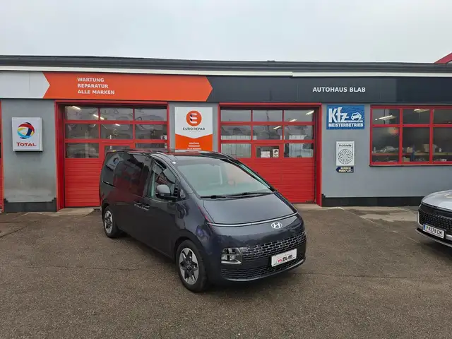 Hyundai STARIA Trend Line 2.2 CRDi 4WD/Automatik *AHV1500KG*