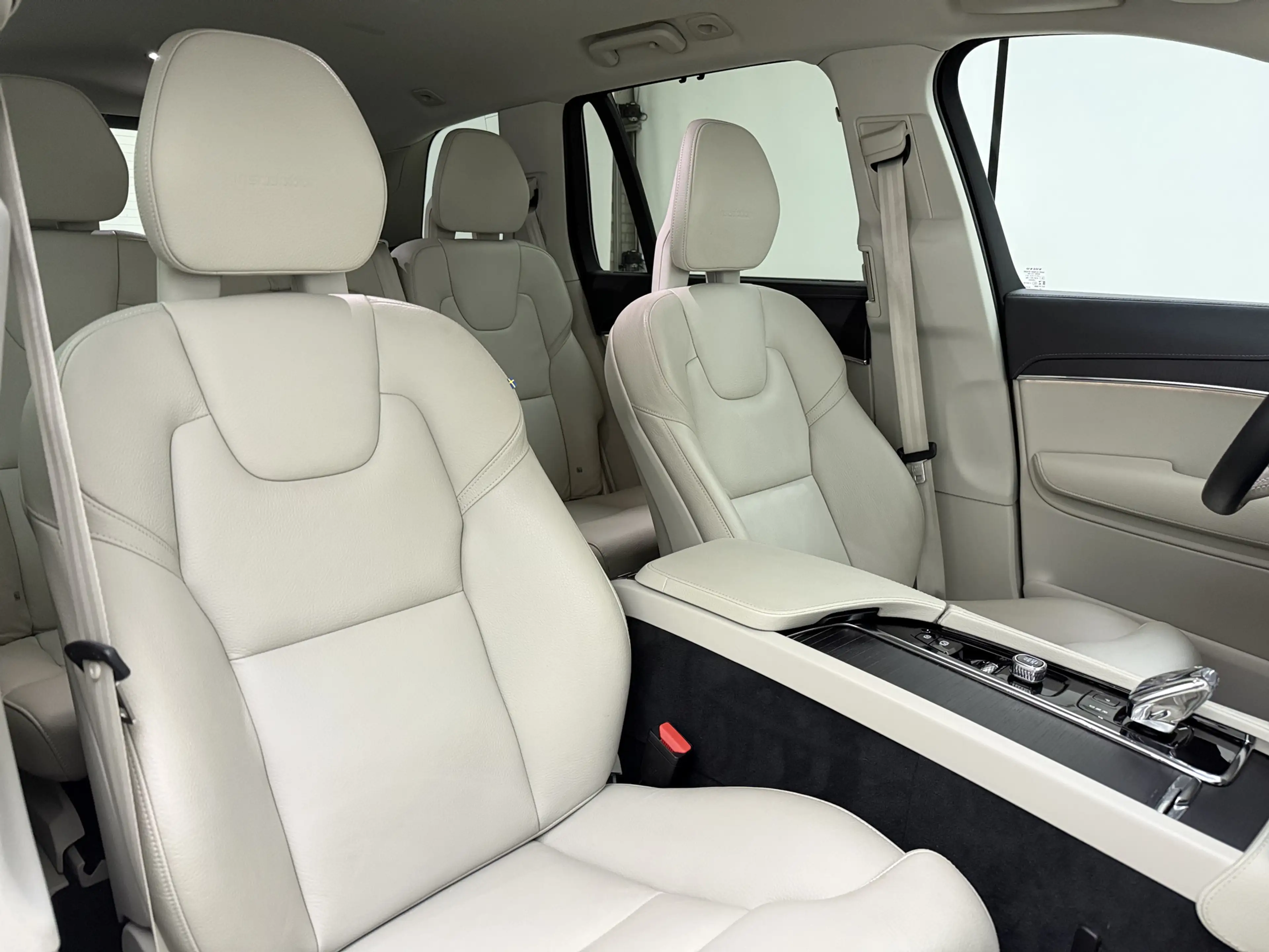 Volvo XC90 T8 390pk AWD Inscription / Blond Leder / Head-Up / — photo 4