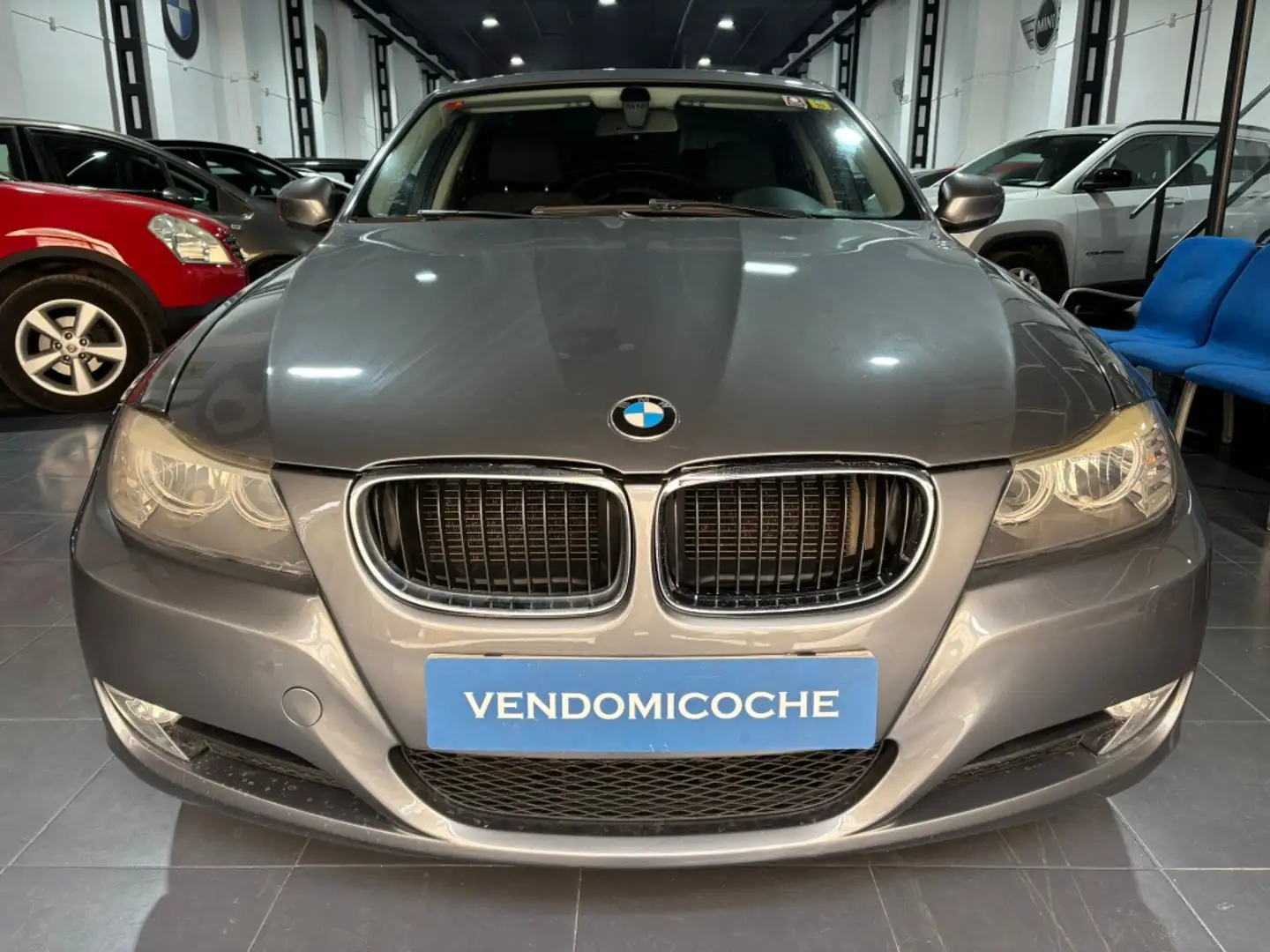 BMW 318 318d Gris - 1