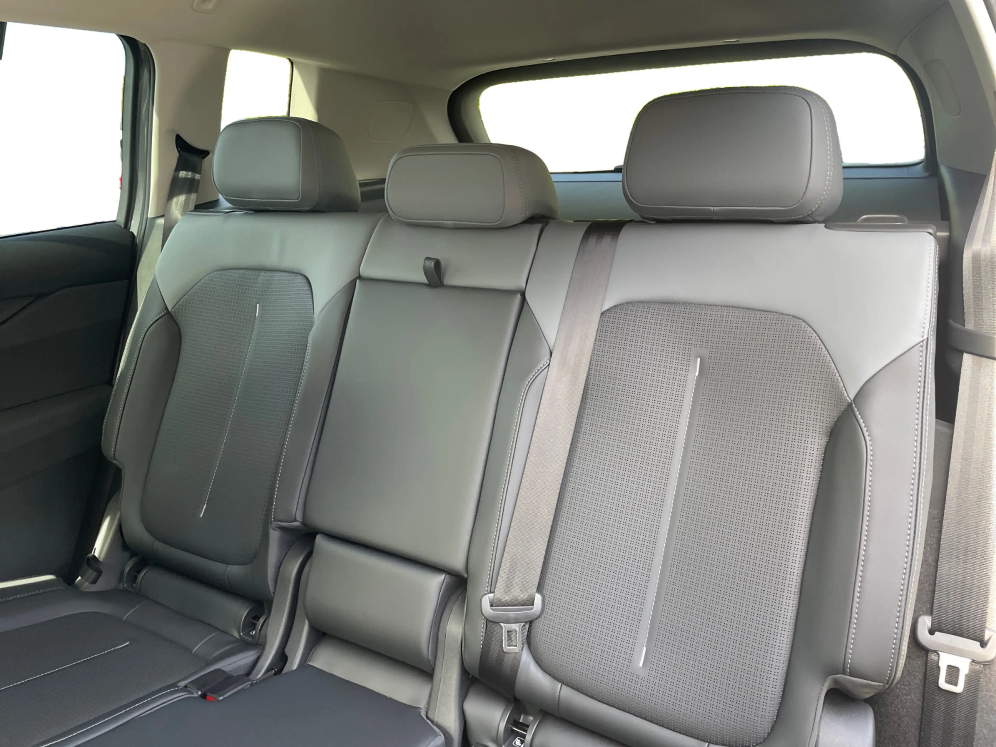 Skoda Peaq Selection 90 (91 kWh) 286PS Launch-Paket AH — photo 11