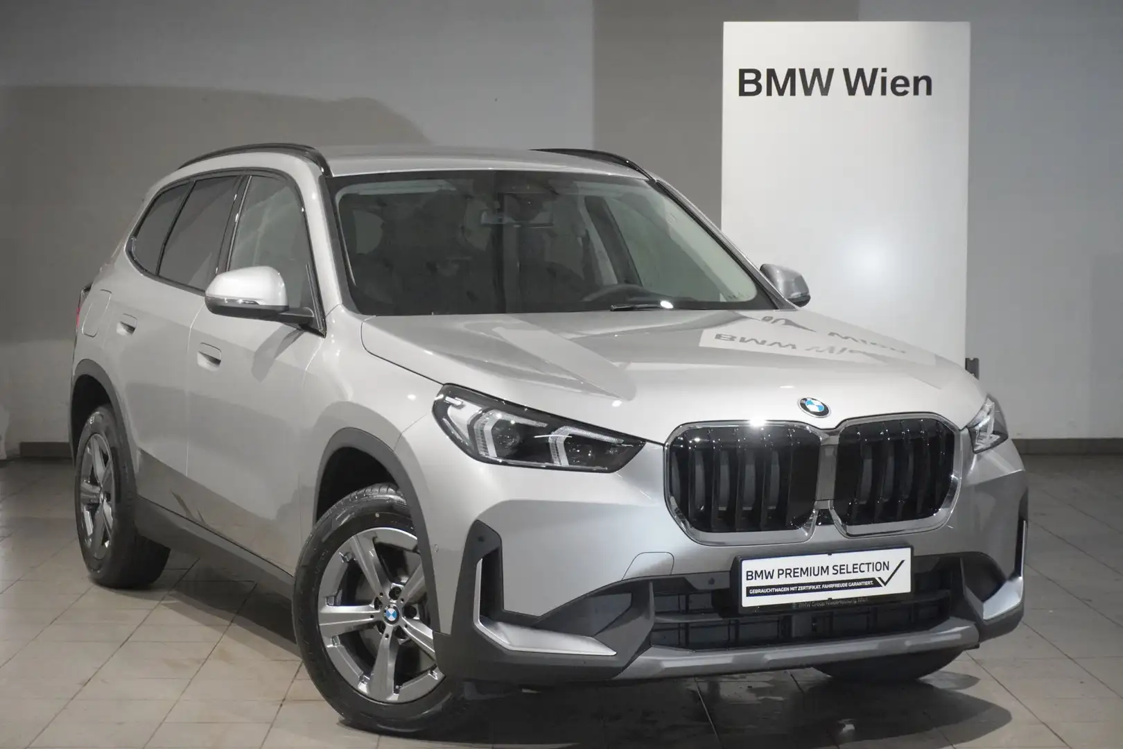 BMW X1 X1 xDrive23d Zilver - 1