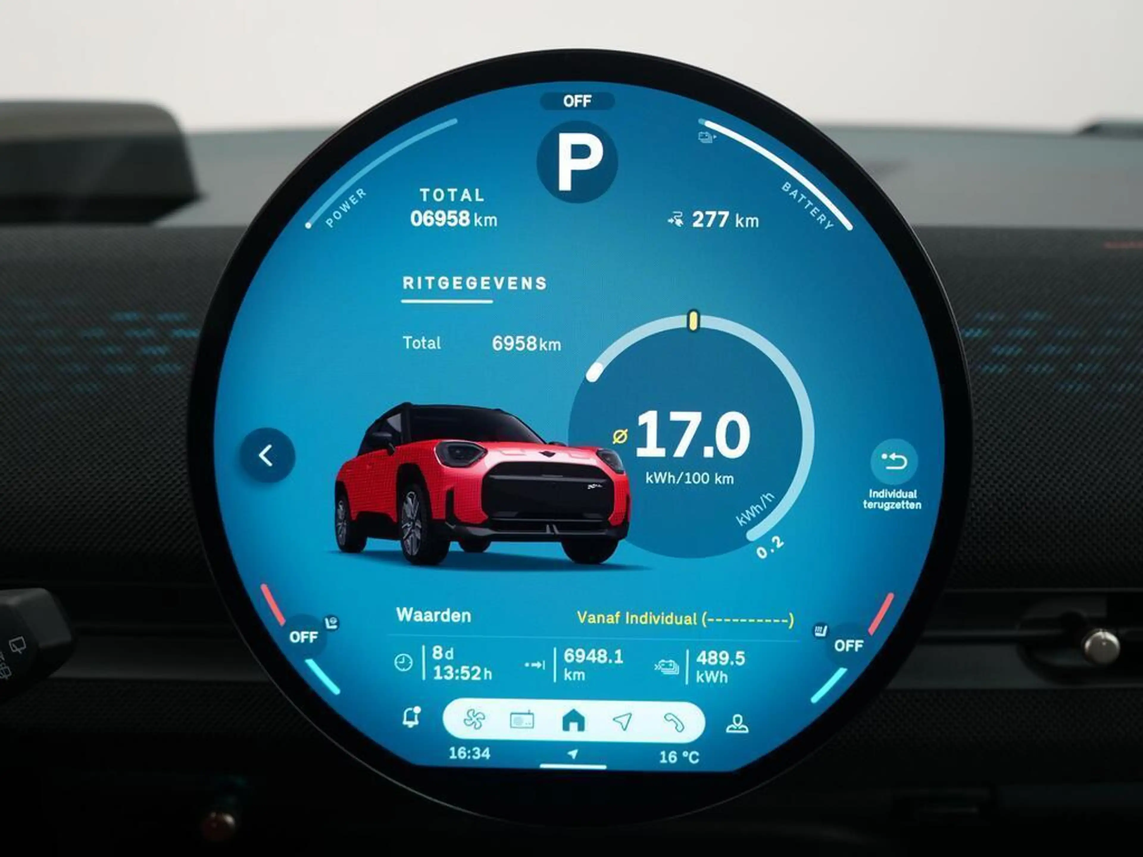 MINI Aceman E John Cooper Works M 42.5 kWh — photo 13