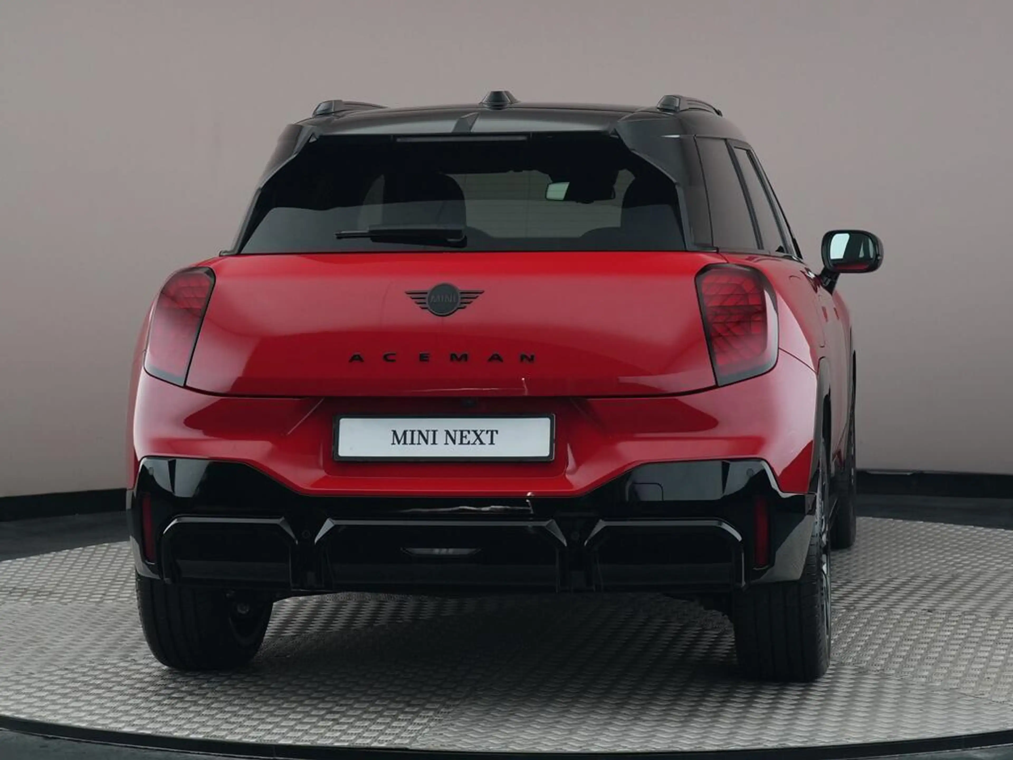 MINI Aceman E John Cooper Works M 42.5 kWh — photo 9