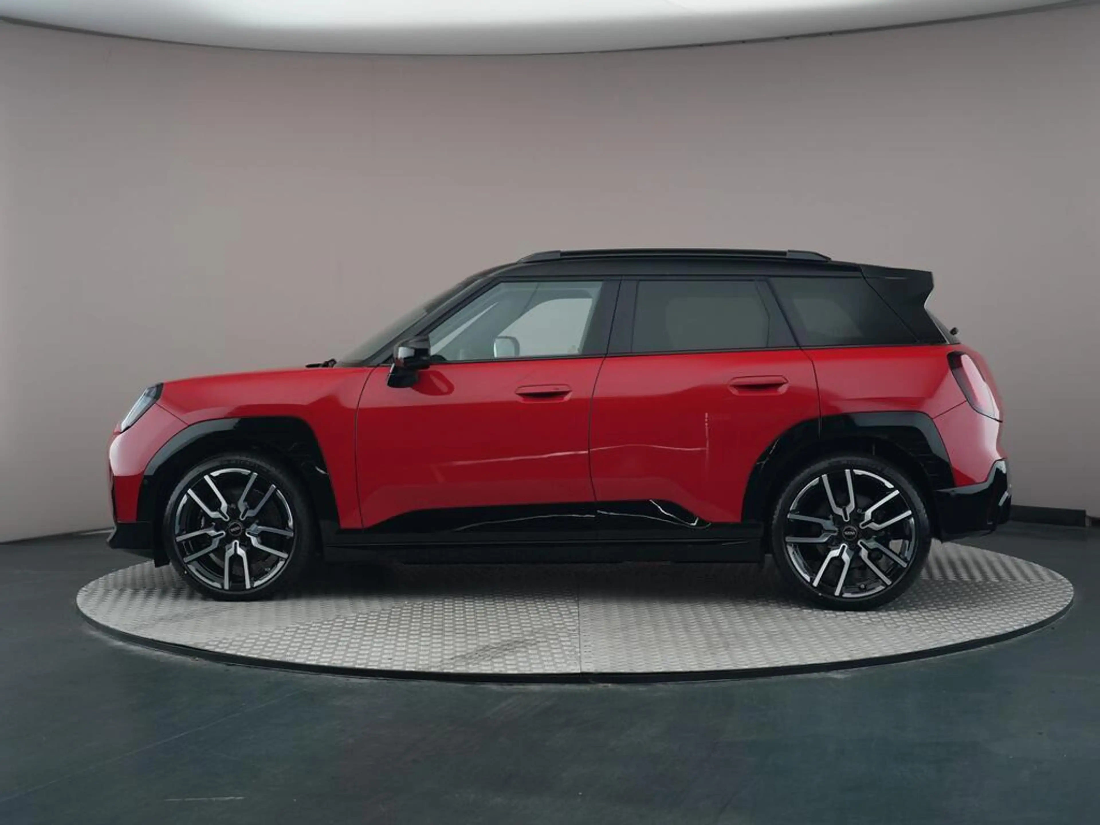 MINI Aceman E John Cooper Works M 42.5 kWh — photo 7