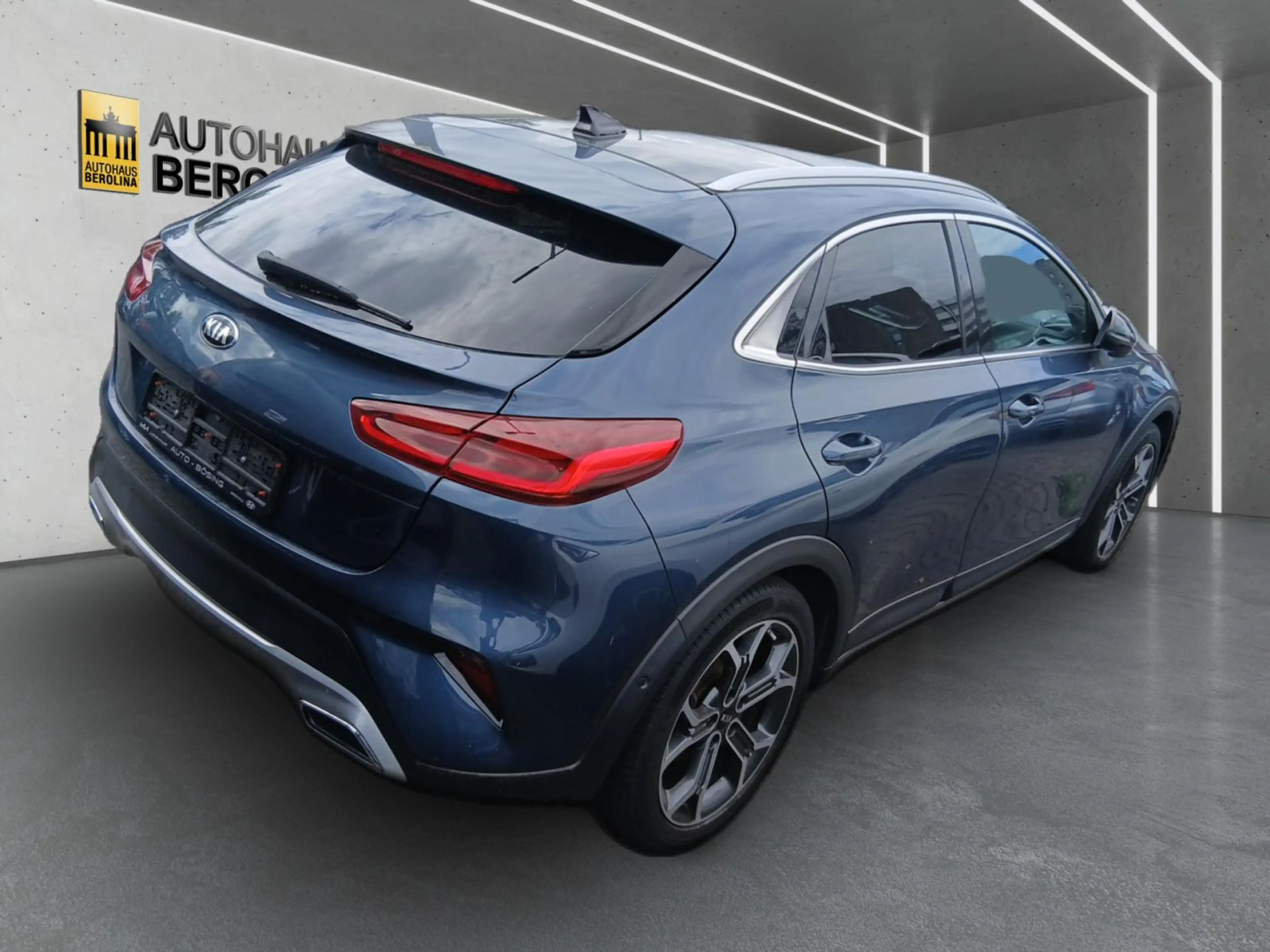 Kia XCeed Xceed 1.6 Plug-in Hybrid Platinum Edition DCT — photo 3