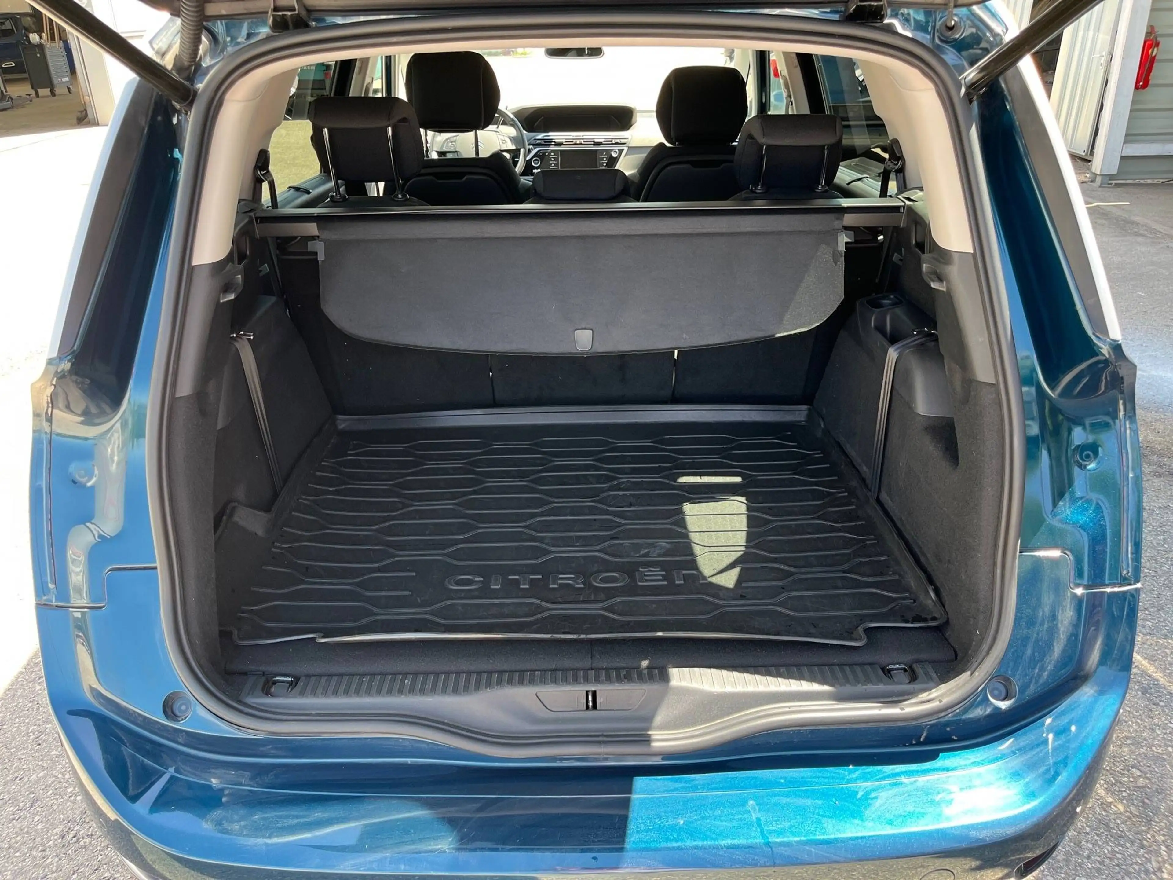 Citroen Grand C4 SpaceTourer Shine — photo 12