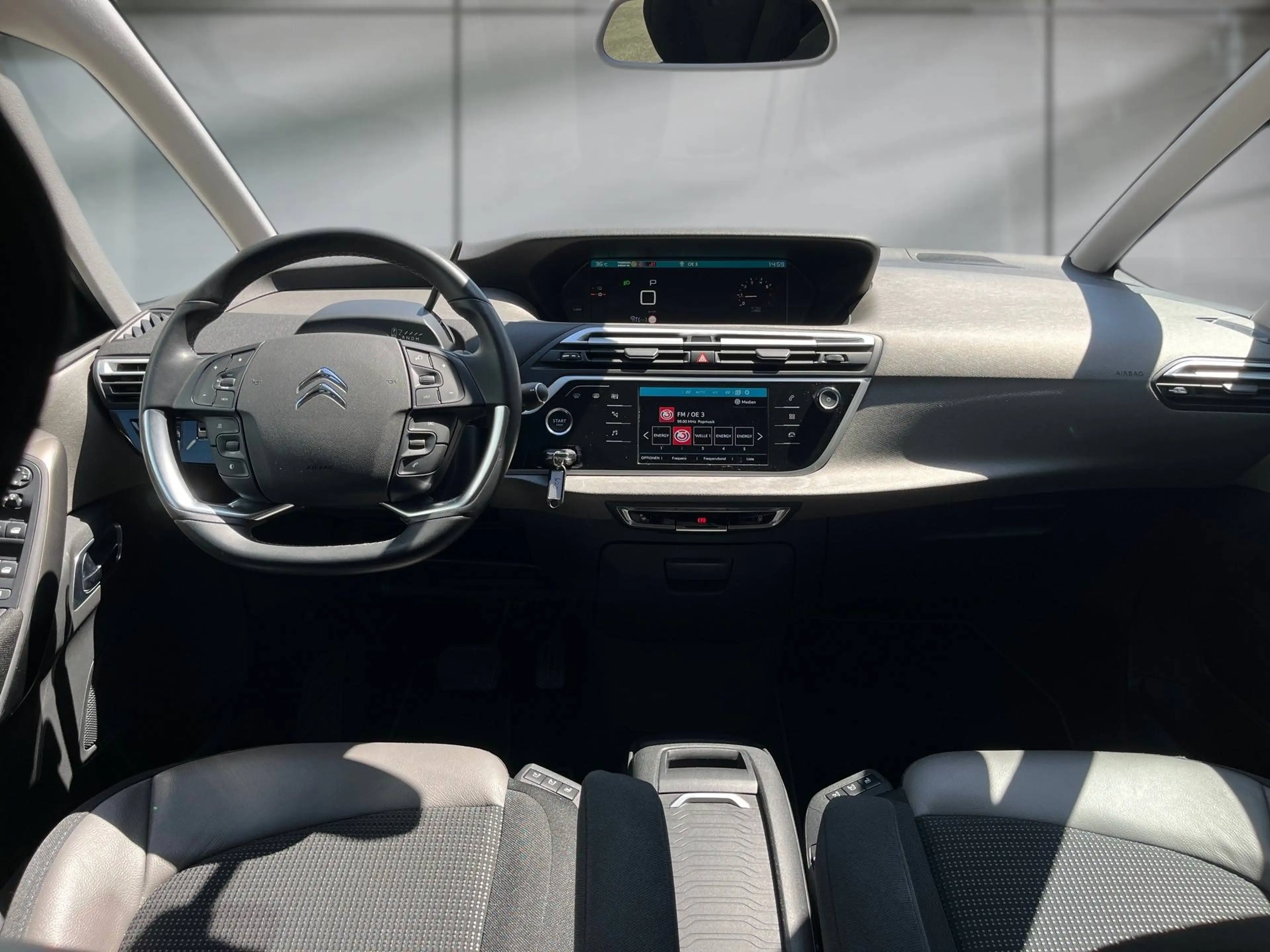 Citroen Grand C4 SpaceTourer Shine — photo 10