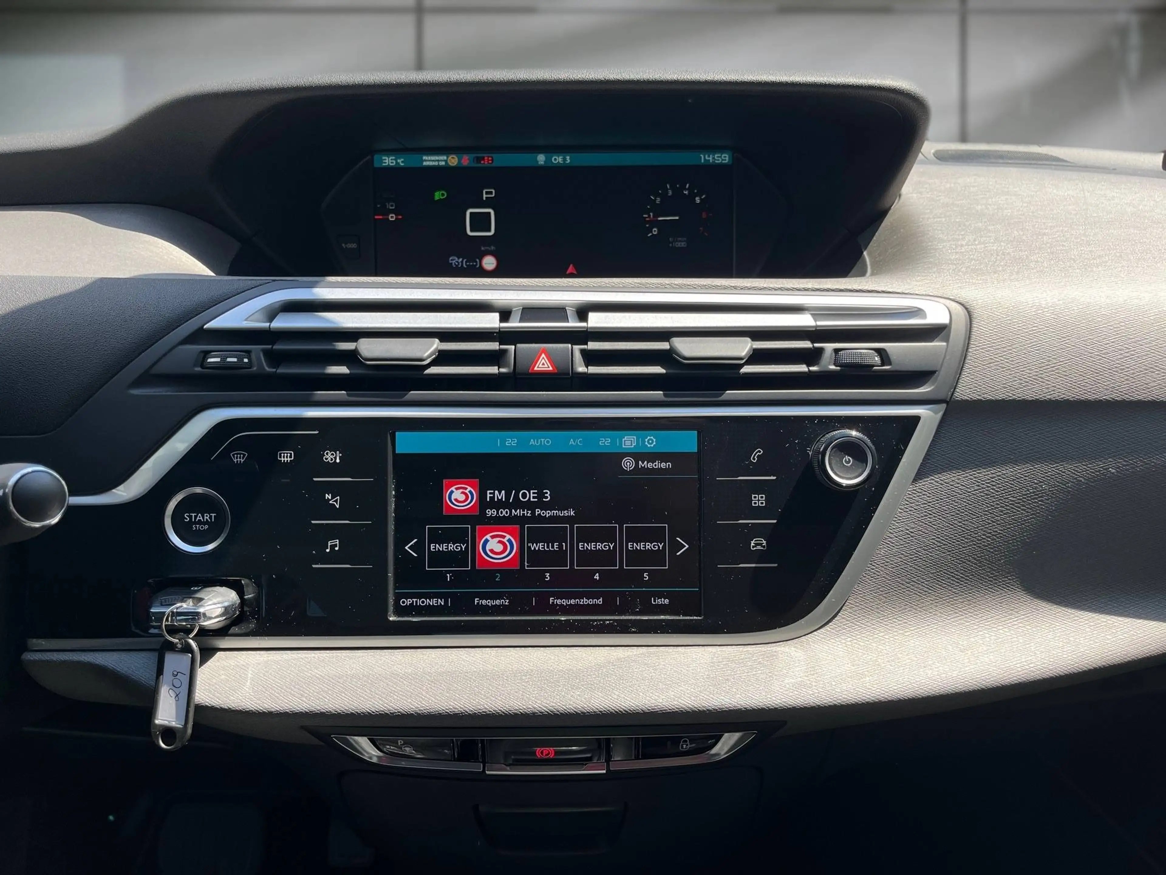 Citroen Grand C4 SpaceTourer Shine — photo 6