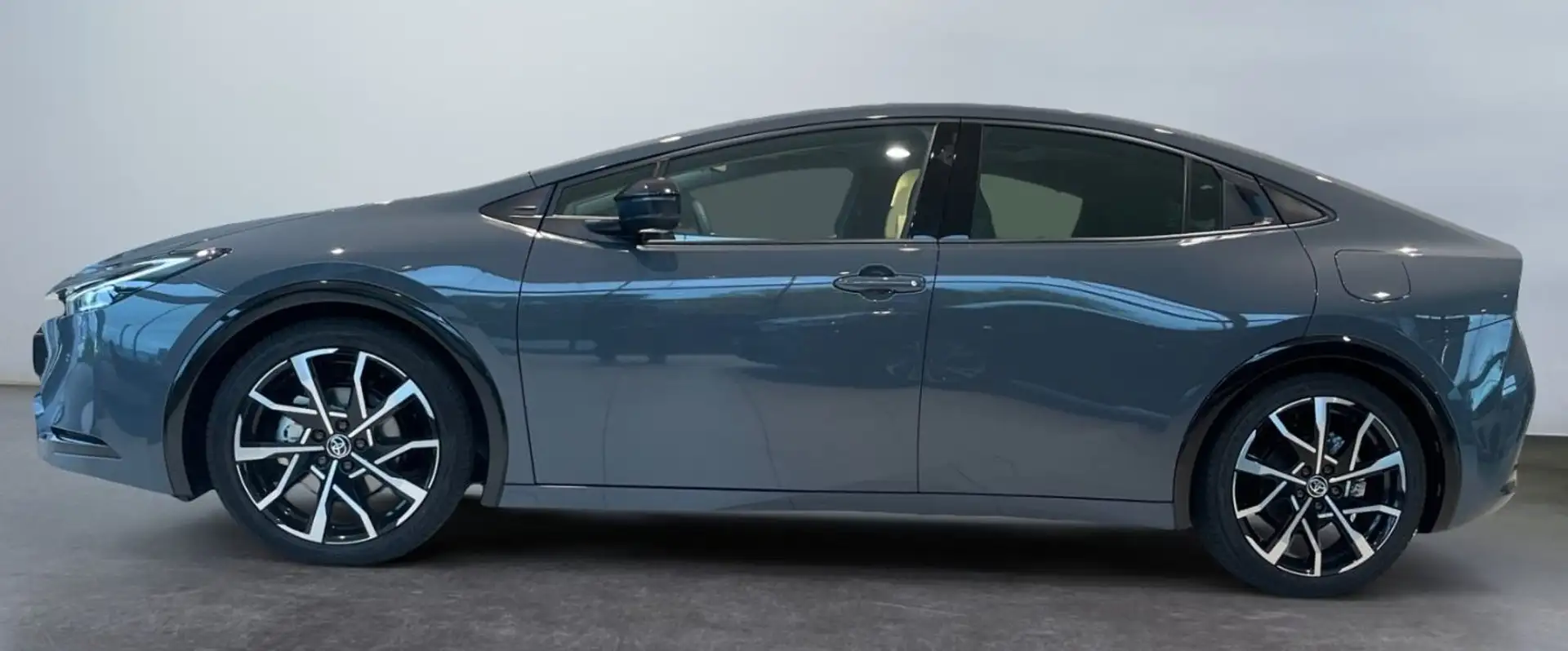 Toyota Prius Prius Hybrid 1.8i VVT-i Comfort Noir - 1