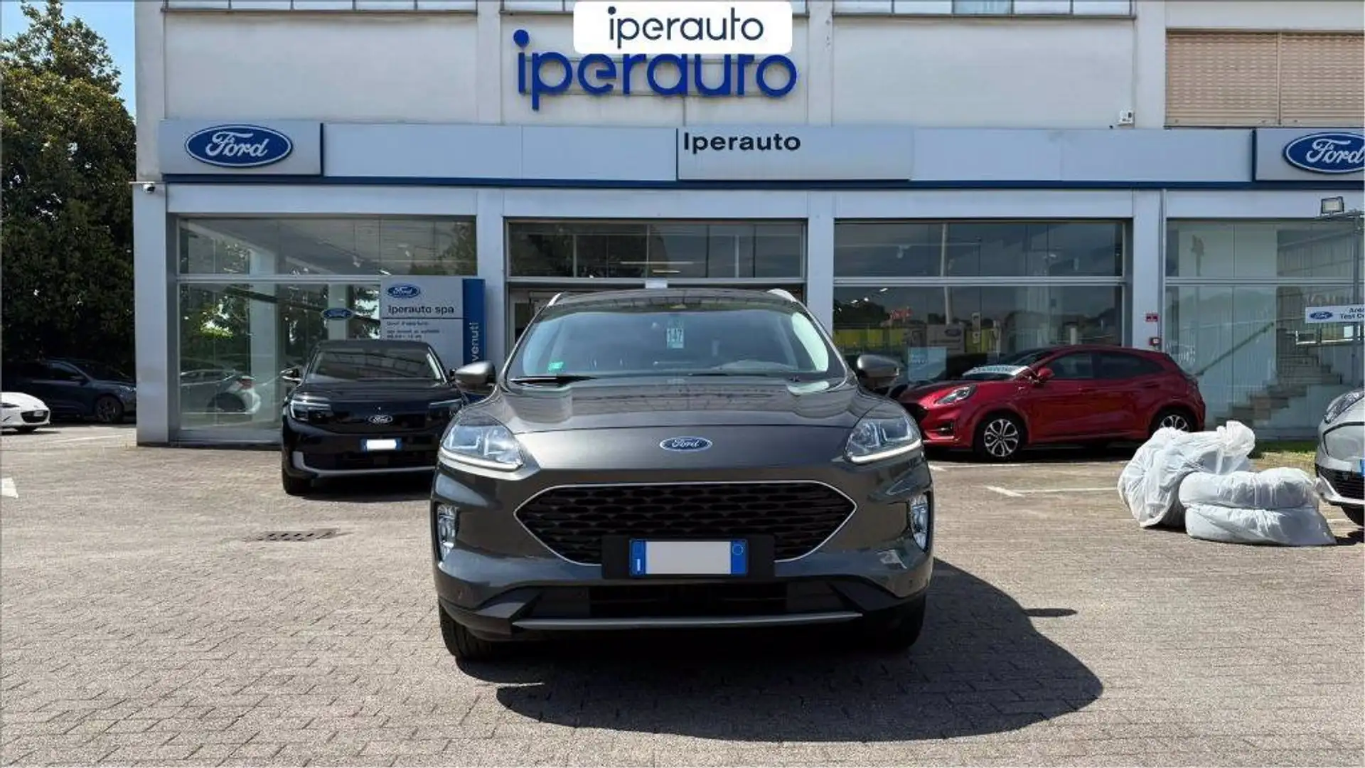 Ford Kuga 1.5 ecoblue connect 2wd 120cv auto Grijs - 2