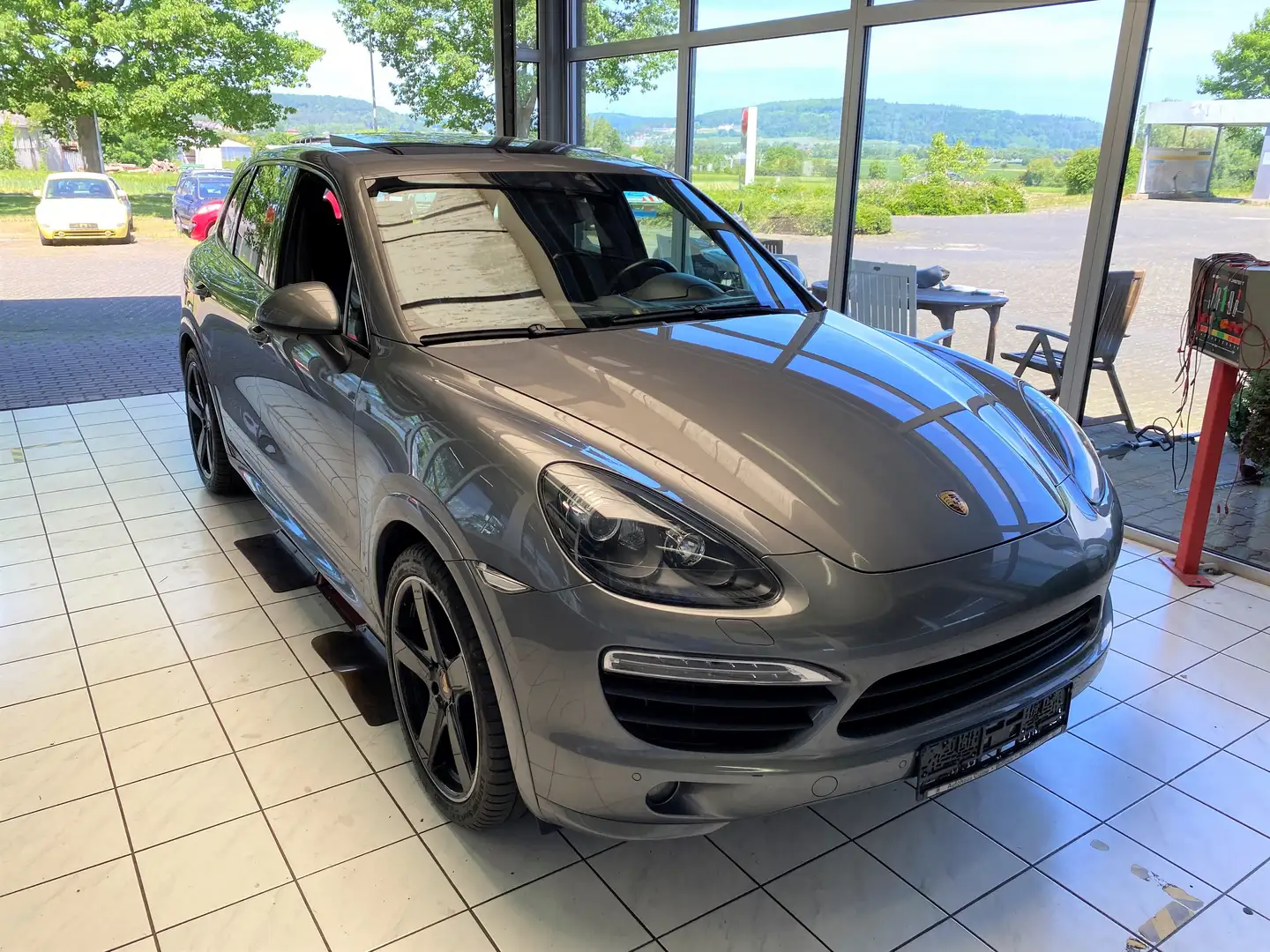 Porsche Cayenne S 4.2 Diesel / Sport-Design / Chrono / Bose / Pano Gris - 1