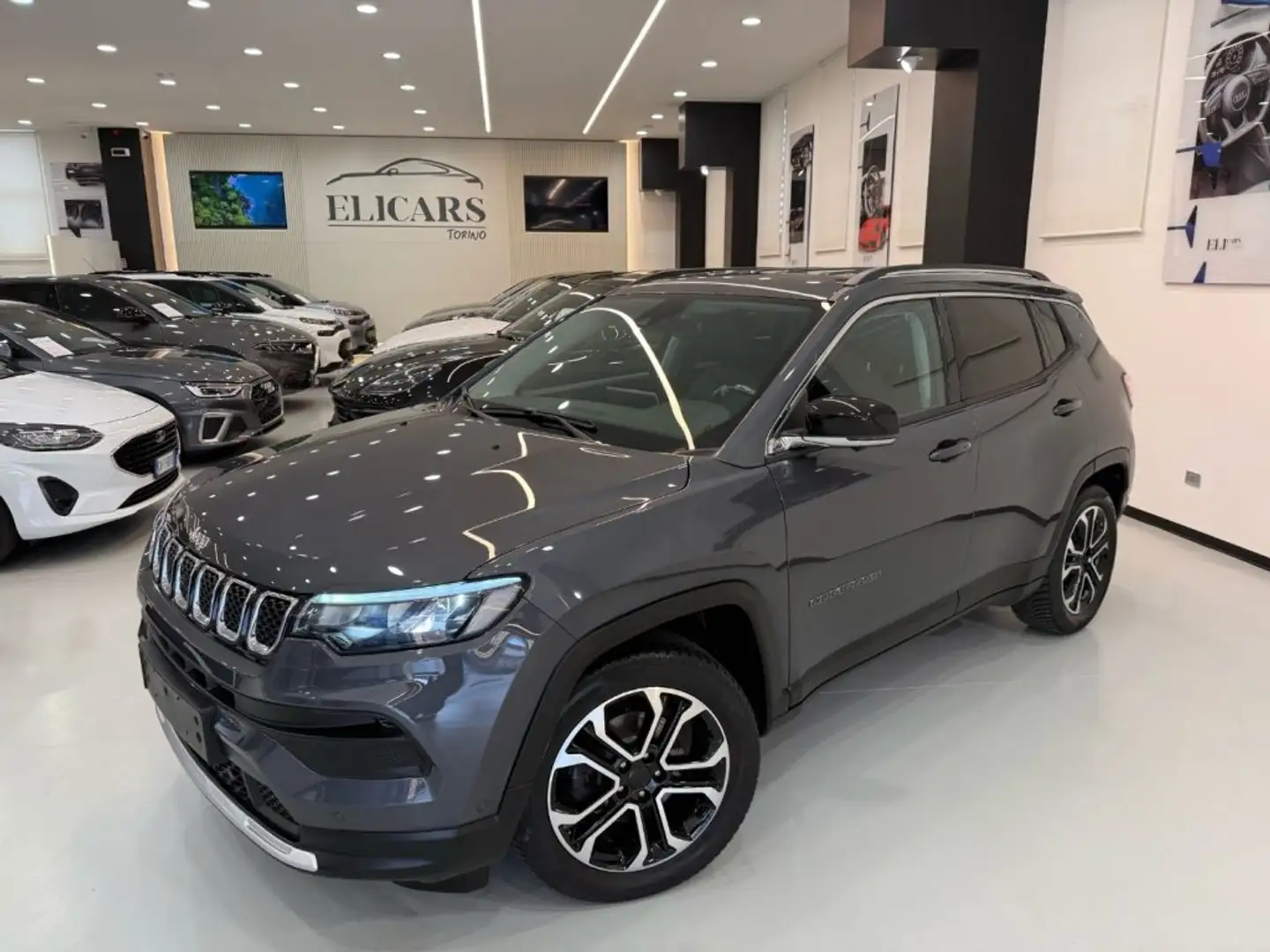 Jeep Compass 1.3 Turbo T4 150 CV aut. 2WD Limited Grigio - 1