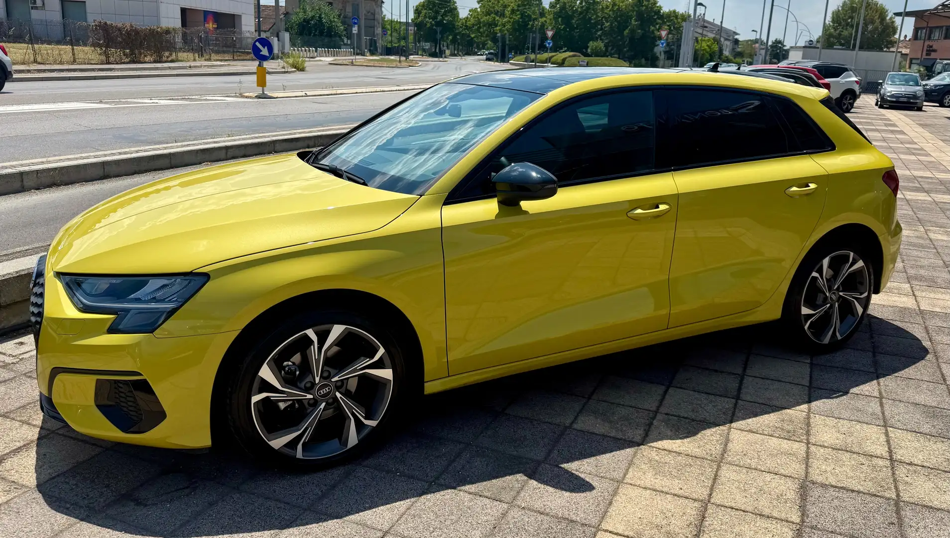 Audi A3 A3 Sportback 2.0 tdi S lineEdition s-tronic Jaune - 1