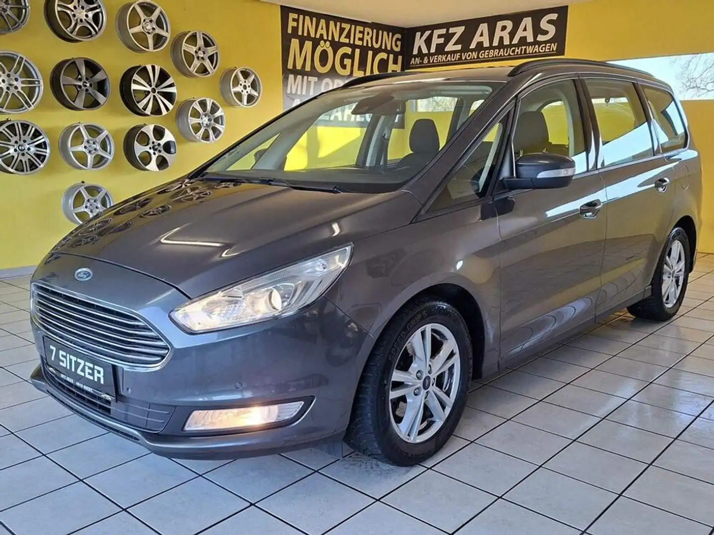 Ford Galaxy 2,0 TDCi Titanium Powershift 7-SITZER, AHK Grau - 1