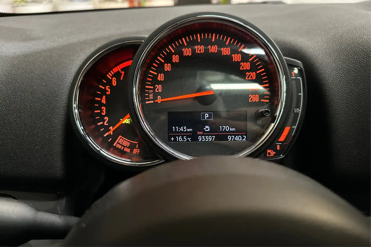 MINI Countryman снимка MINI Countryman