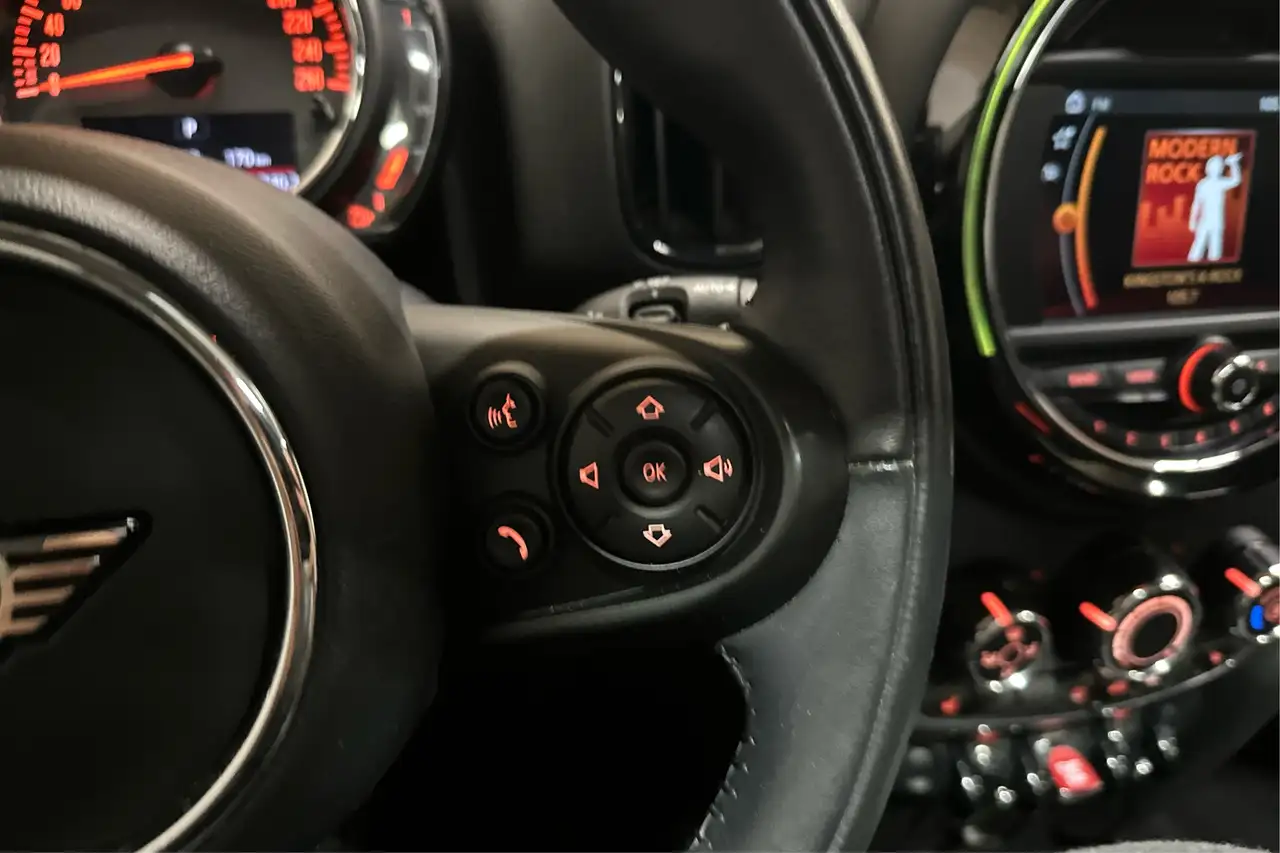 MINI Countryman снимка MINI Countryman