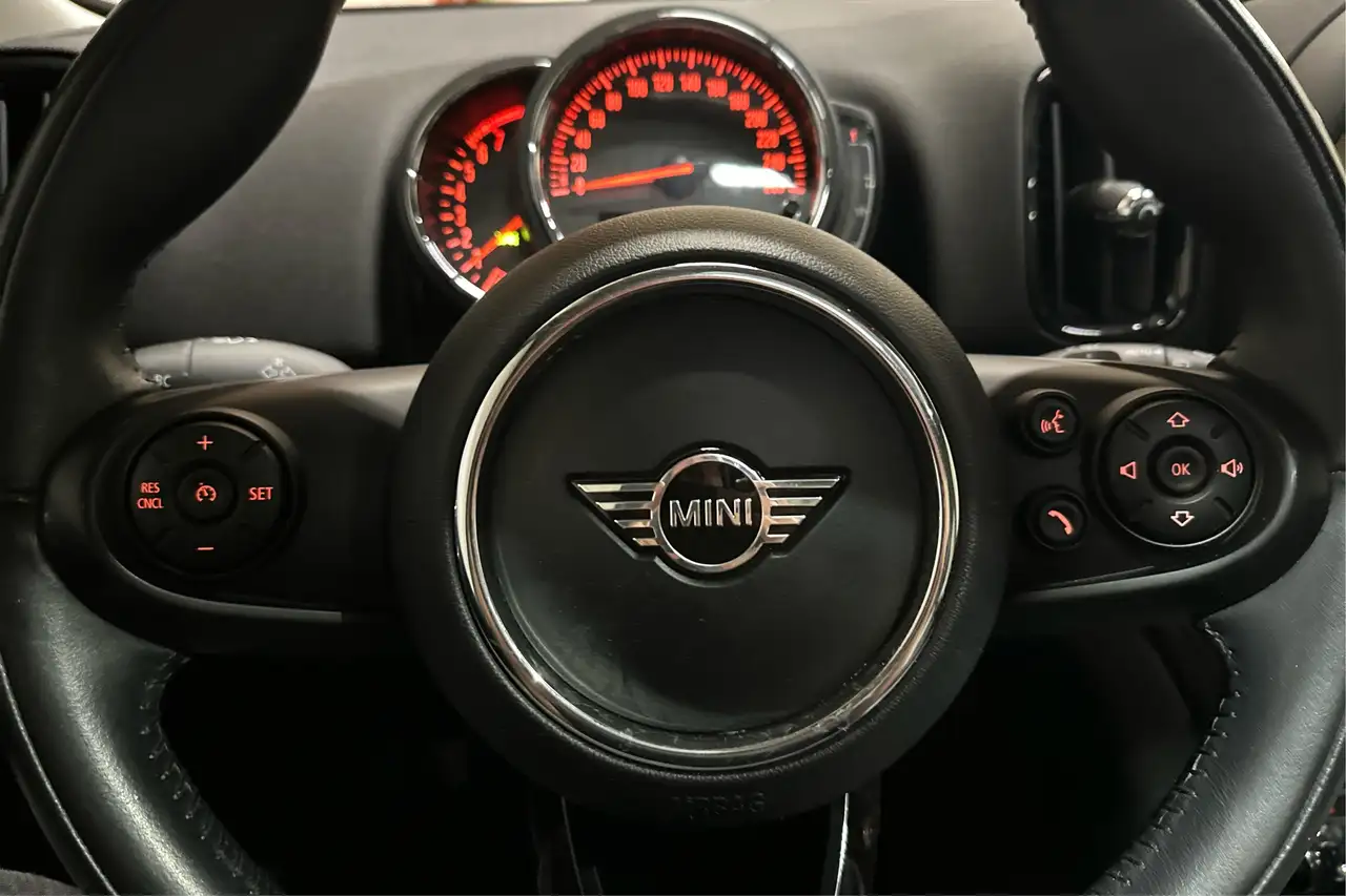 MINI Countryman снимка MINI Countryman