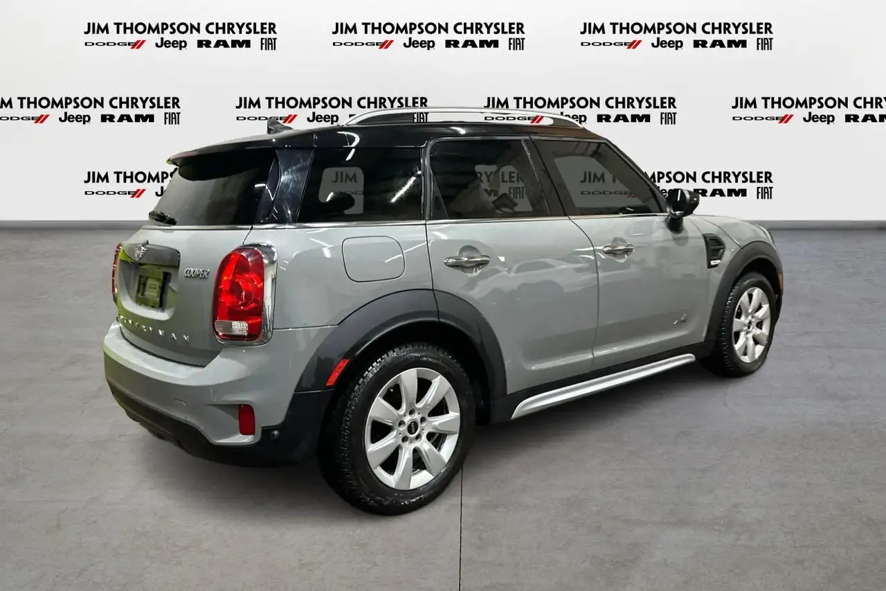 MINI Countryman снимка MINI Countryman