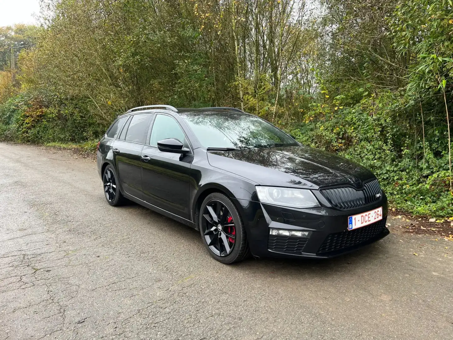 Skoda Octavia Octavia SW RS 2.0 TFSI DSG Noir - 1