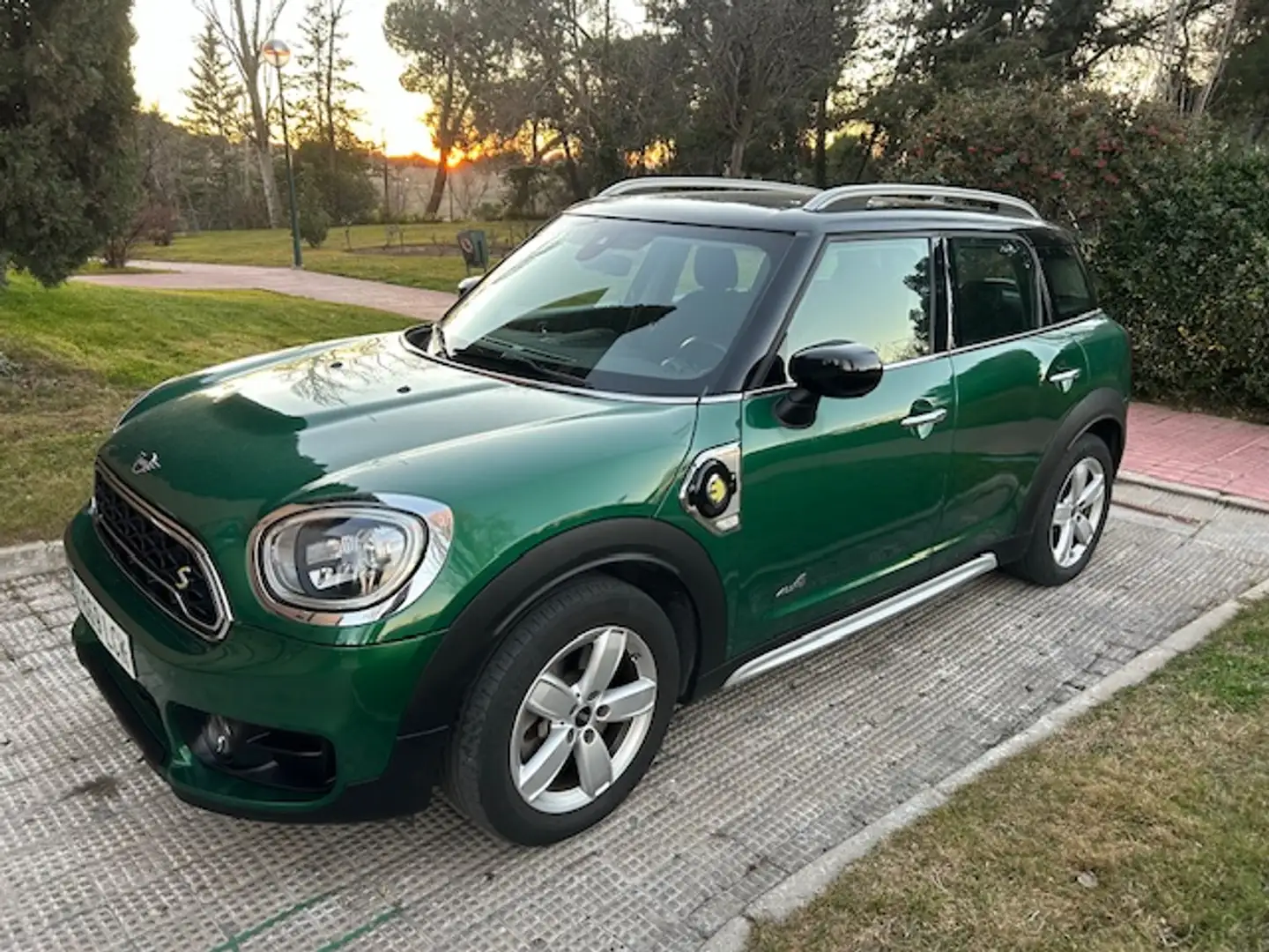 MINI Cooper Countryman S E ALL4 - 1