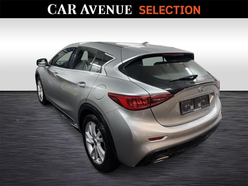 Infiniti Q30 — photo 4