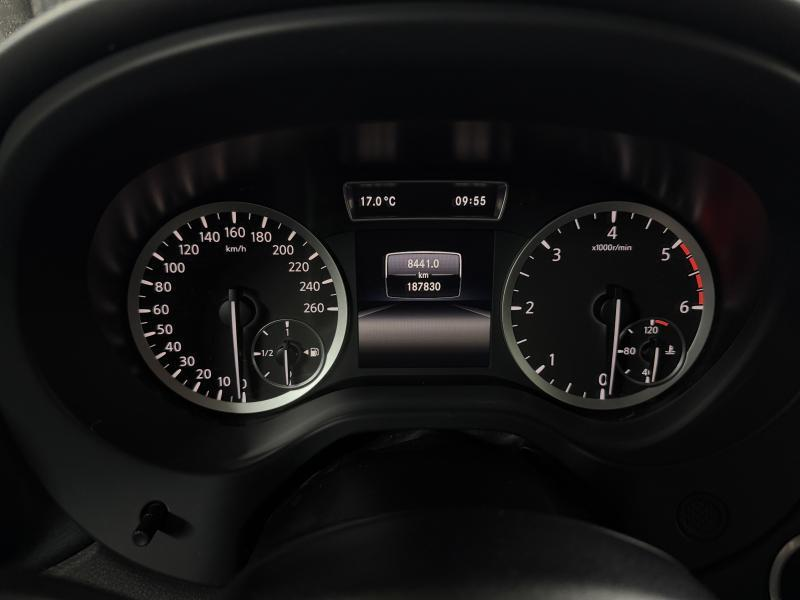 Infiniti Q30 — photo 14