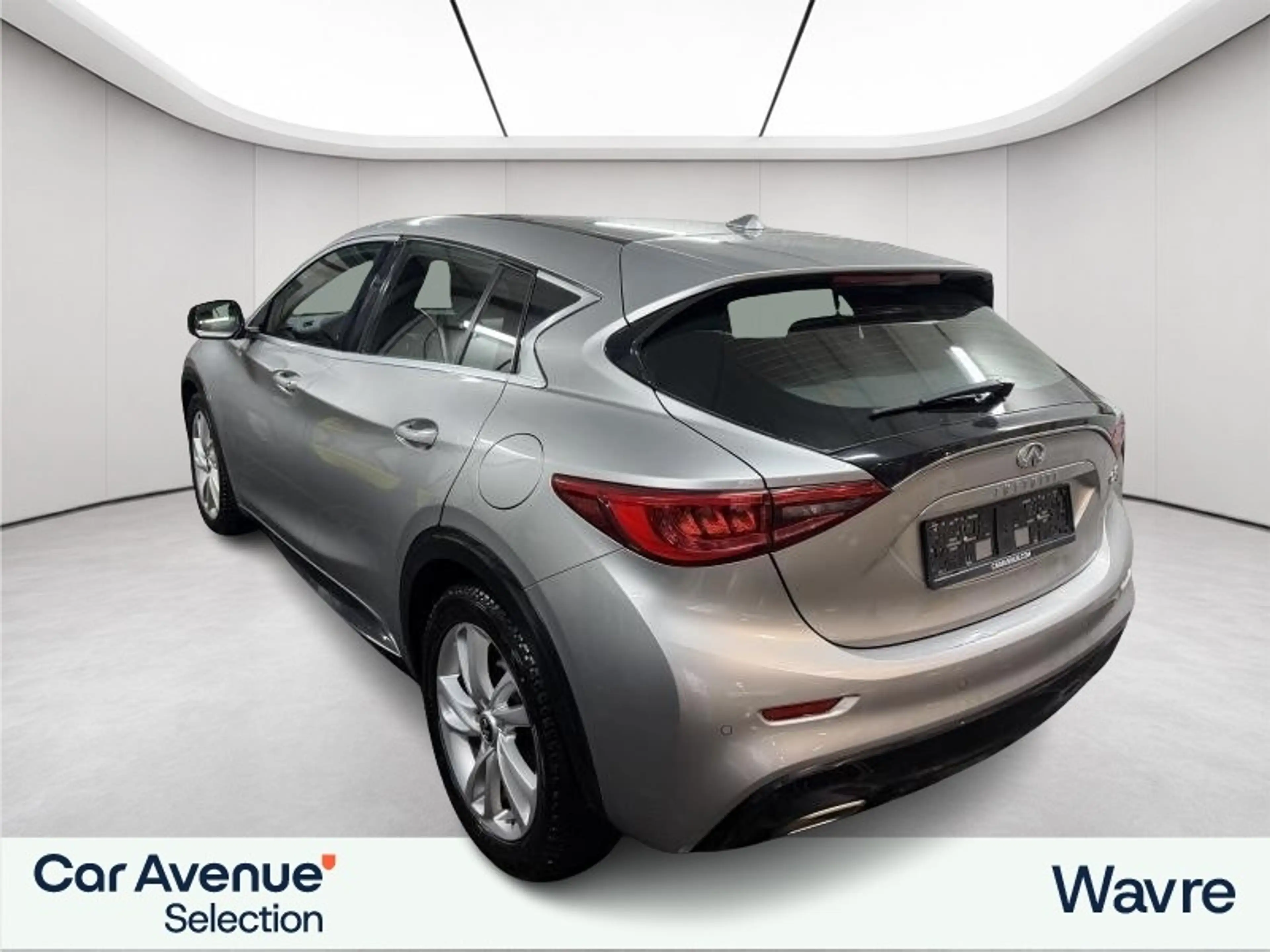 Infiniti Q30 — photo 4