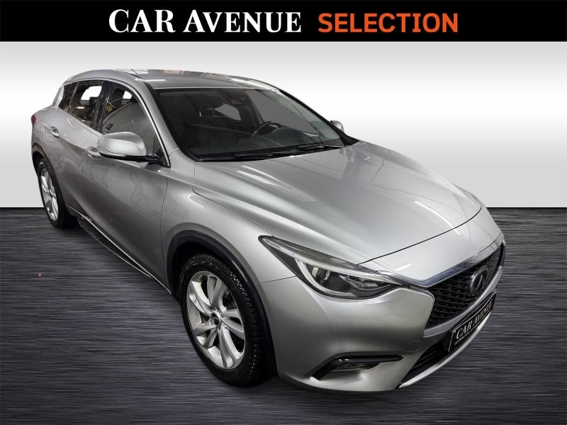 Infiniti Q30 — photo 3