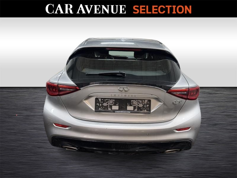 Infiniti Q30 — photo 5