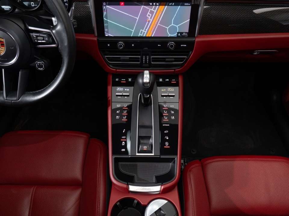 2024 Porsche Macan GTS thumb 36