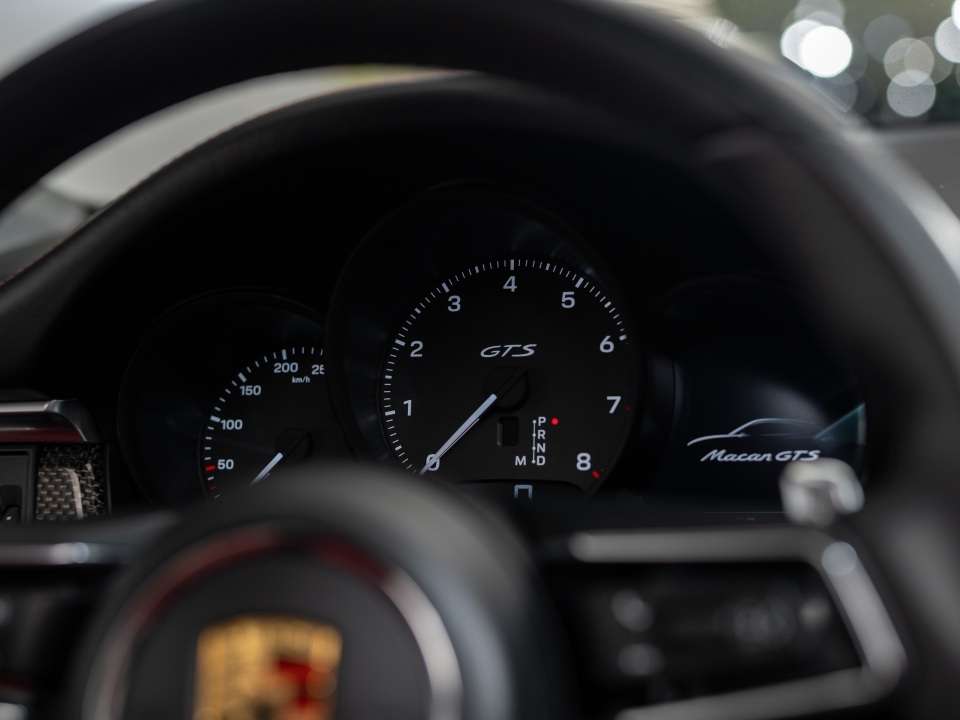 2024 Porsche Macan GTS thumb 28
