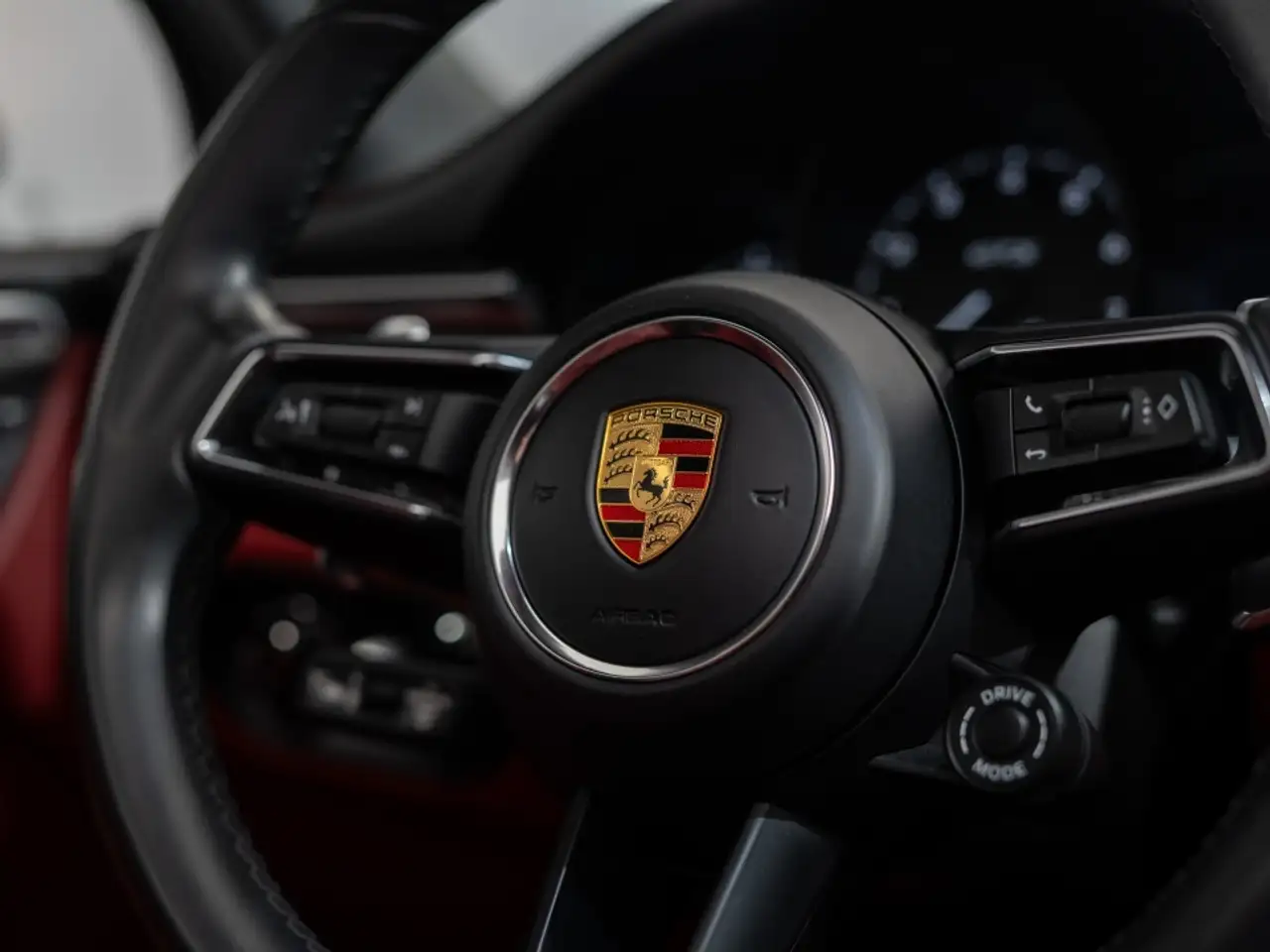 Porsche Macan снимка Porsche Macan
