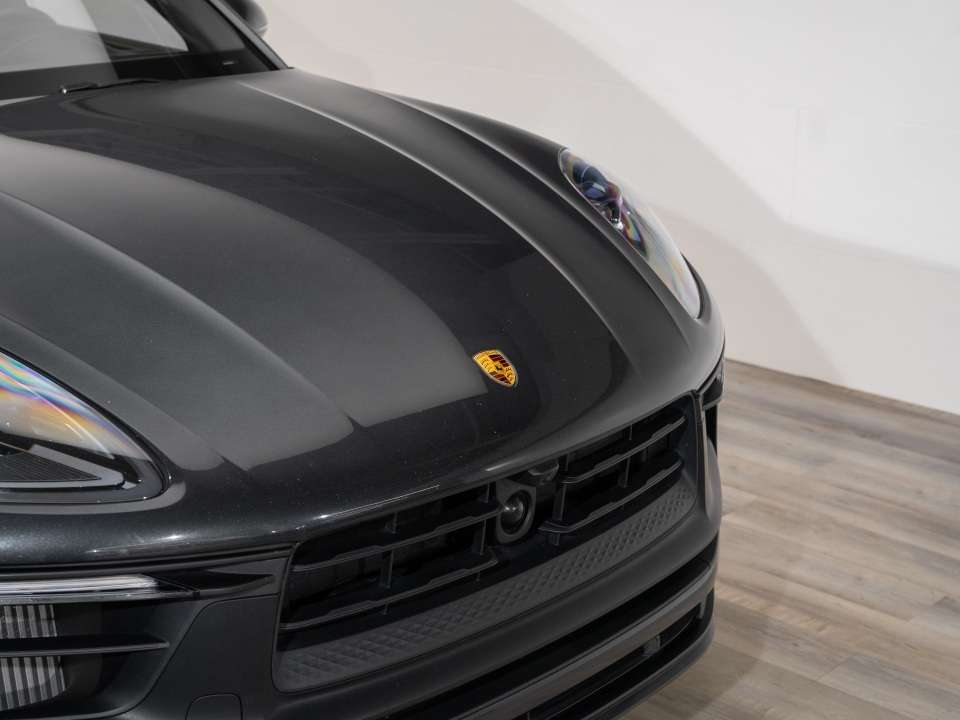 2024 Porsche Macan GTS alt 4