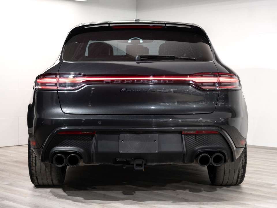 2024 Porsche Macan GTS thumb 9