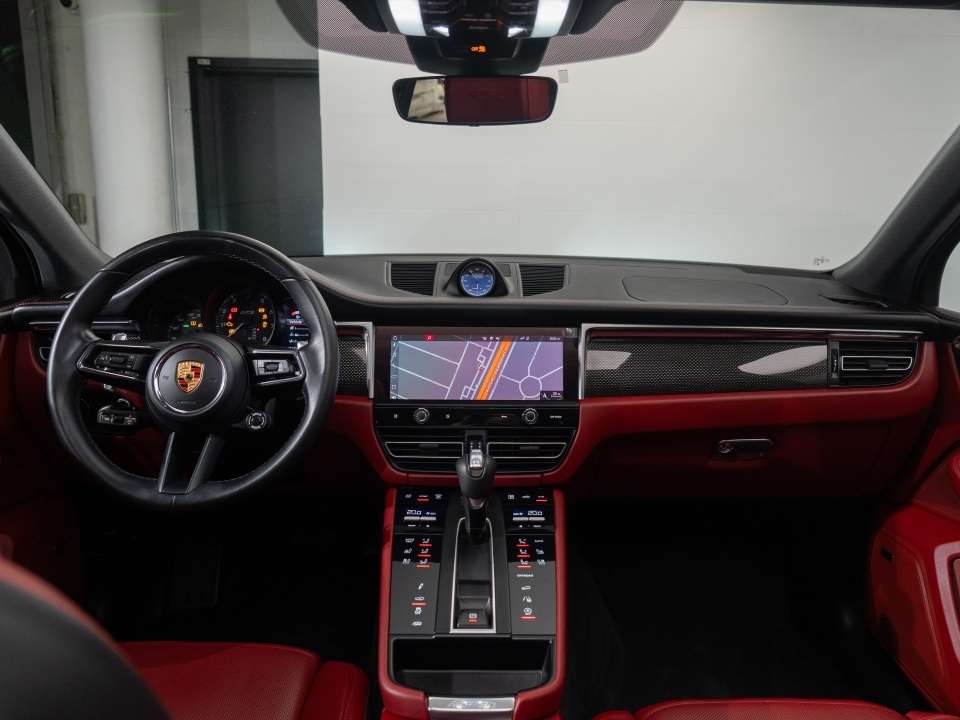 2024 Porsche Macan GTS thumb 35