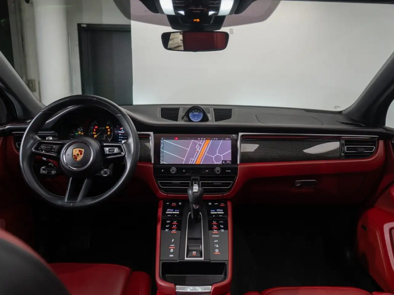 Porsche Macan снимка Porsche Macan