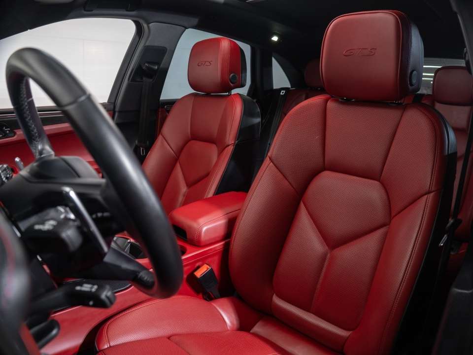 2024 Porsche Macan GTS thumb 37