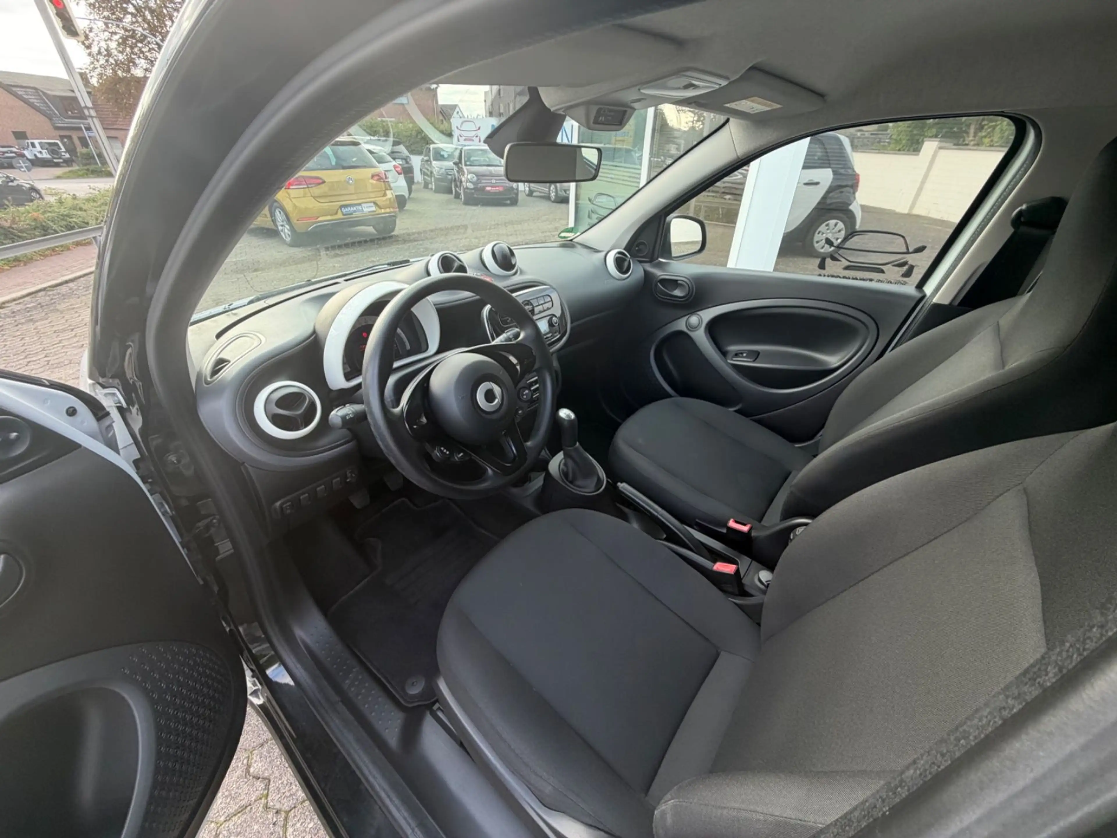 smart forFour forfour Basis 52 kW — photo 2