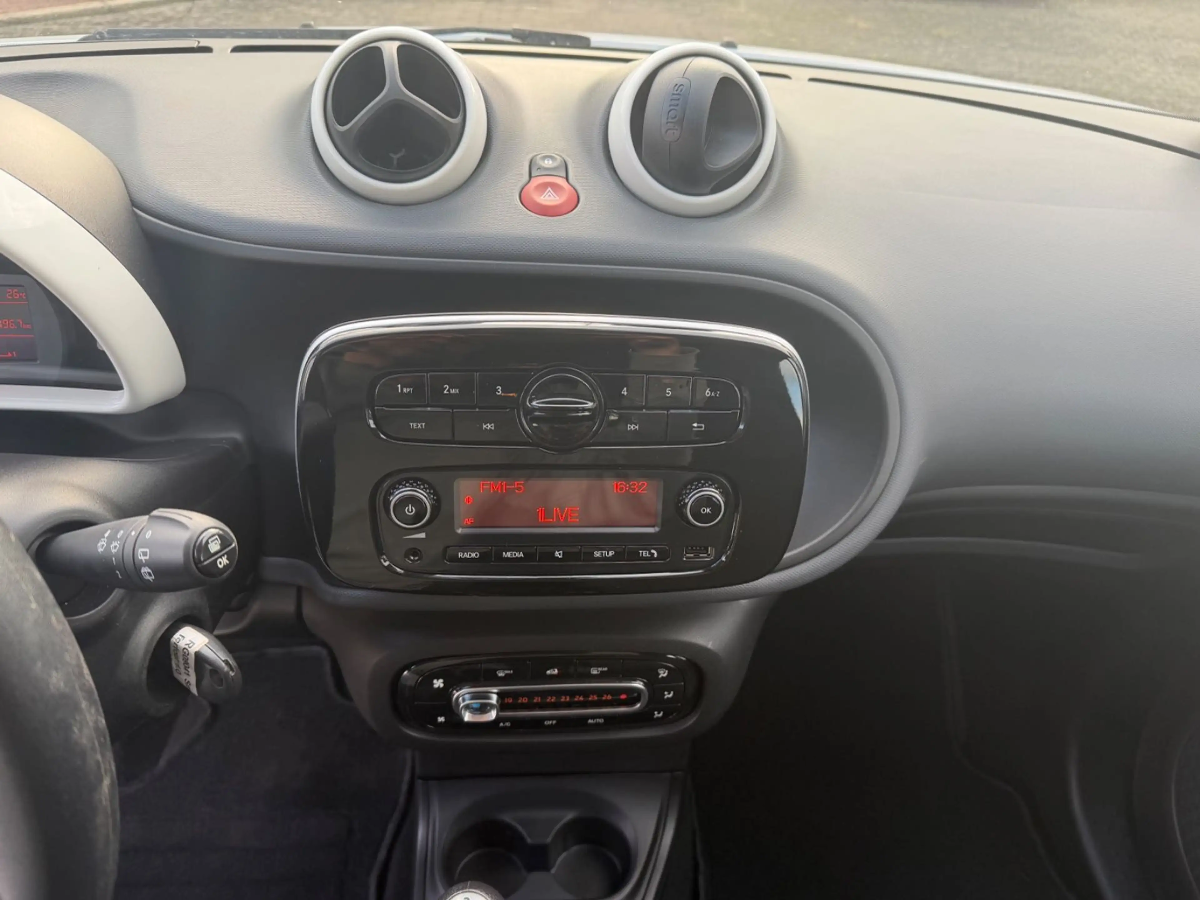smart forFour forfour Basis 52 kW — photo 11