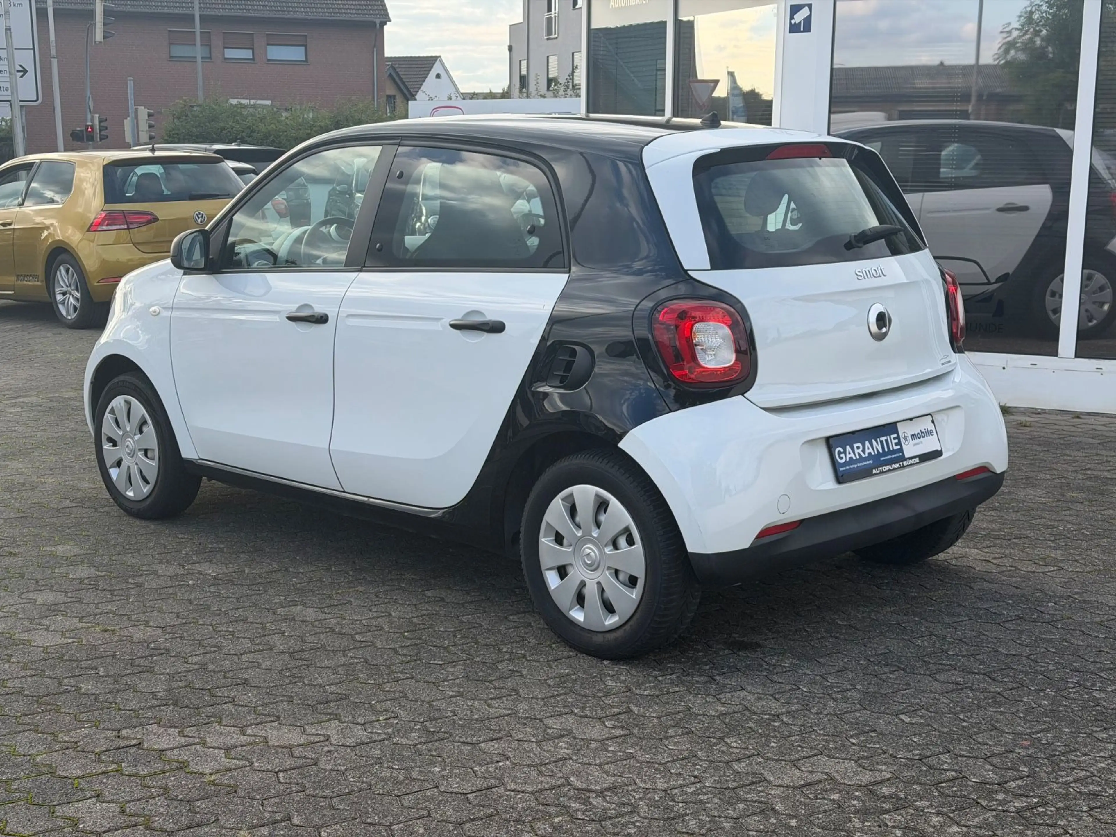 smart forFour forfour Basis 52 kW — photo 8