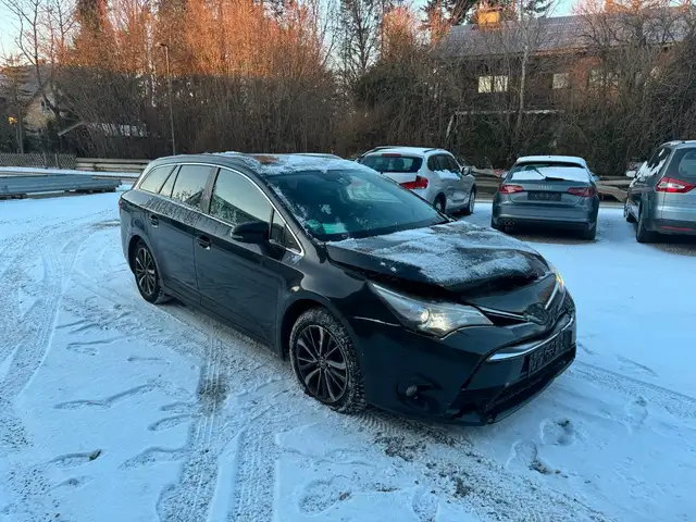 Toyota Avensis Touring Sports Business Edition