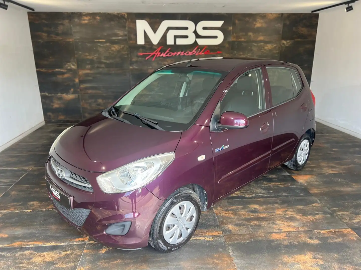 Hyundai i10 i10 1.0 i * RADIO * CLIM * 5 PORTES * VITRES ELECT Mauve - 2