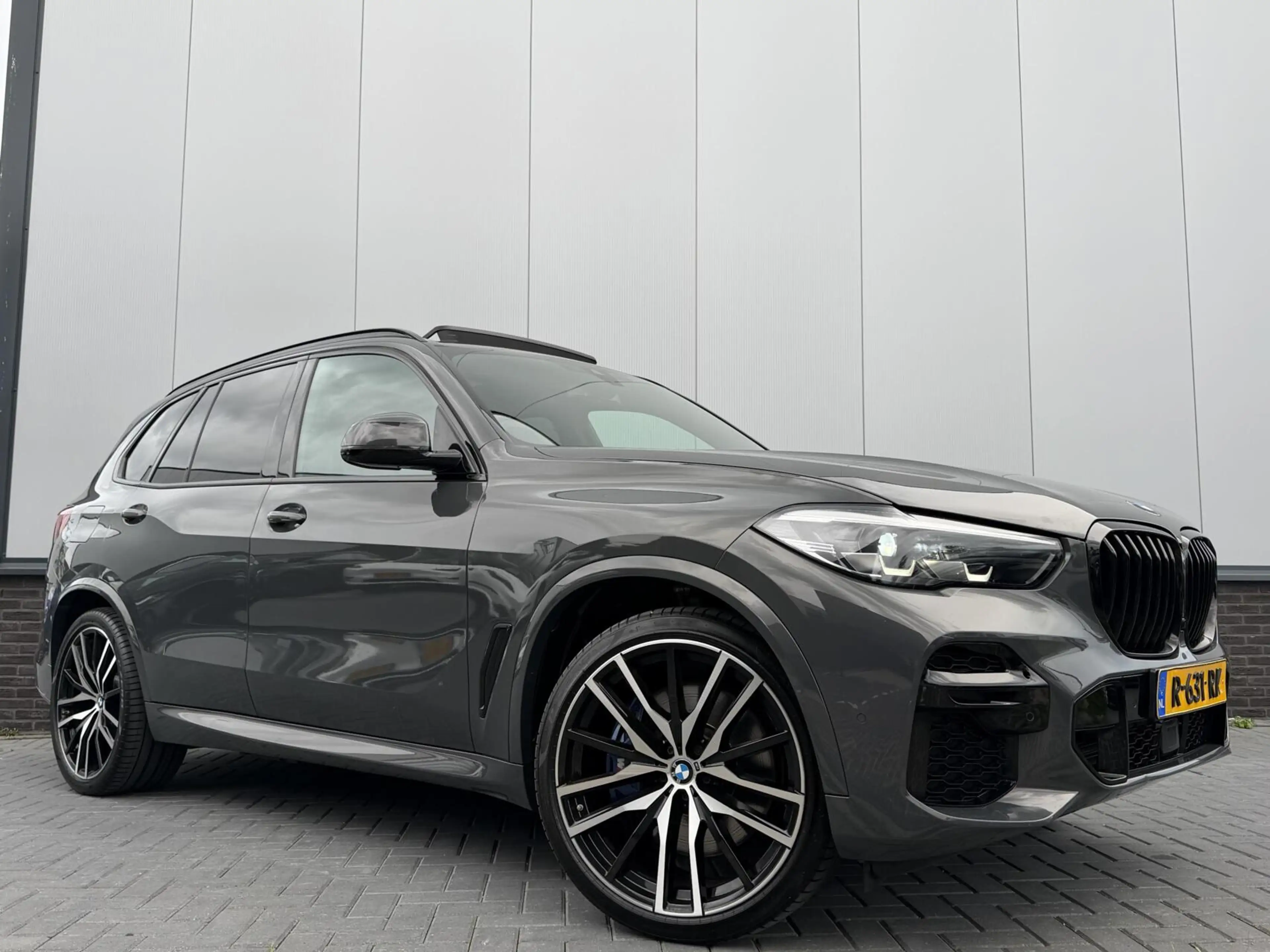 BMW X5 xDrive45e High Executive M-Sport|PANO|HK — photo 5
