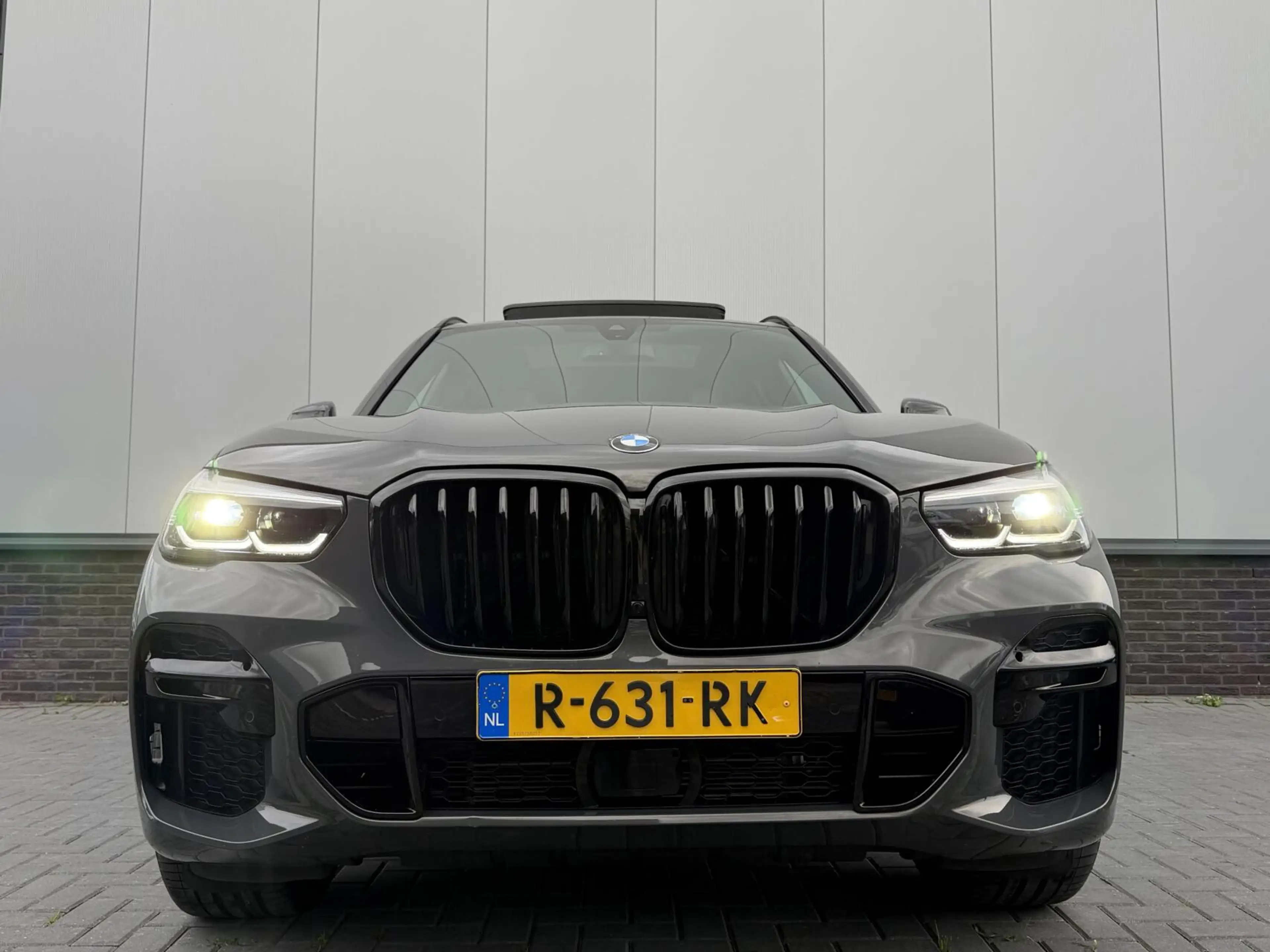 BMW X5 xDrive45e High Executive M-Sport|PANO|HK — photo 4