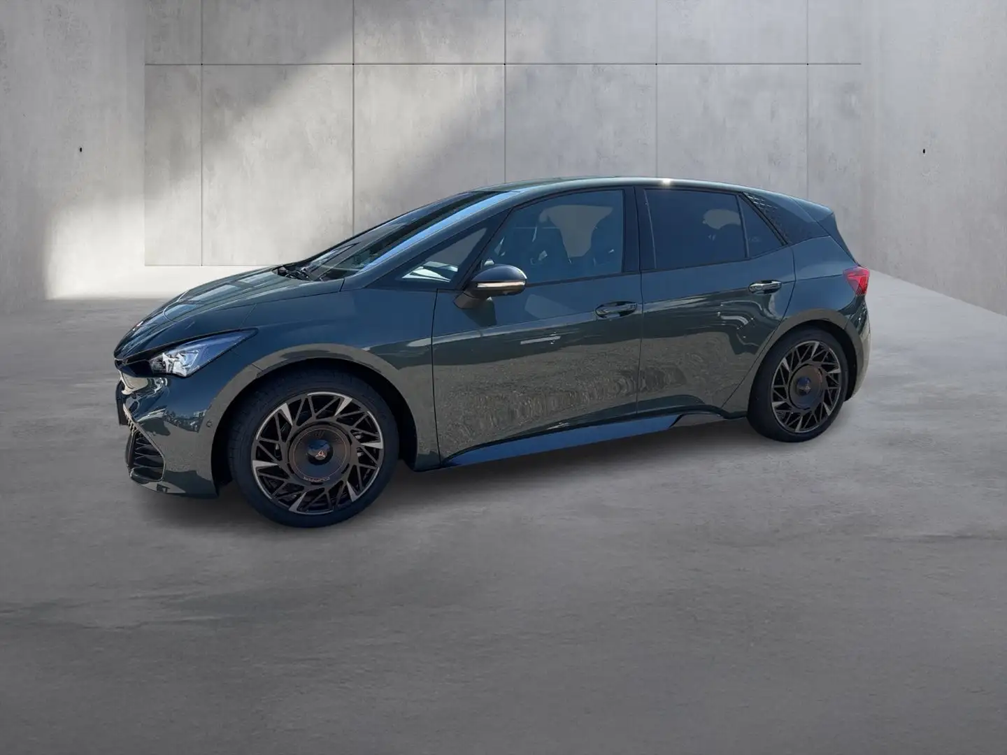 CUPRA Born VZ 79/84 240kW/326PS Grün - 2