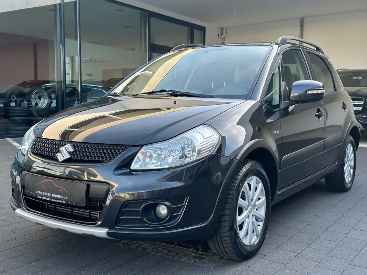 Suzuki SX4 2.0 DDiS 4x4 Style Navi | Sitzheizung | AHK Negro - 1