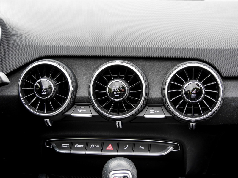 Audi TTS Roadster Nav+ Matrix B&O Airscarf Sportsitze+ — photo 7