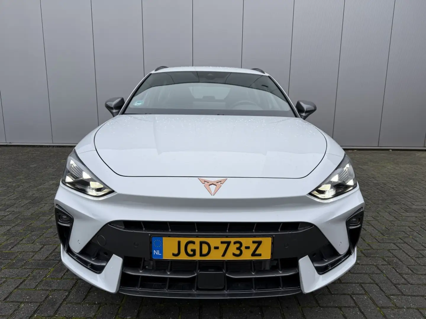 CUPRA Leon Sportstourer 1.5 TSI e-Hybrid Business EINDEJAARSA Wit - 2